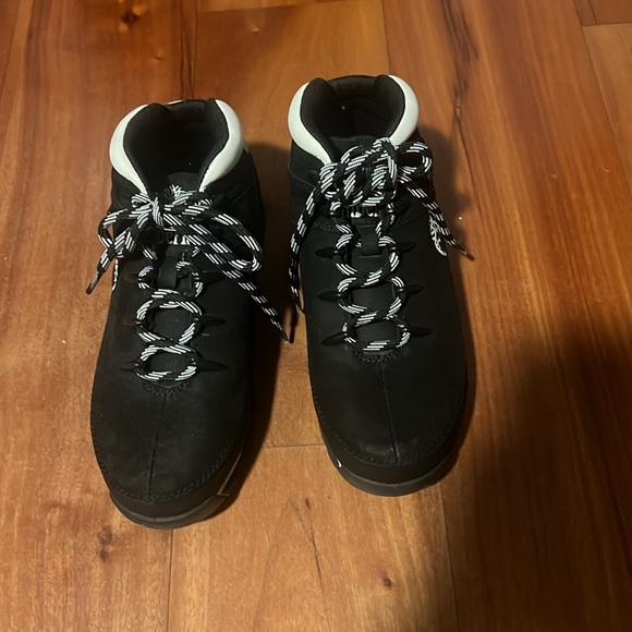 Women ankle boot - Picture 2 of 3